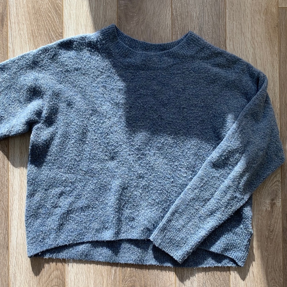 Oversized Light Blue, Slightly Fuzzy, Sweater - XS but fits like a Medium - Picture 1 of 4